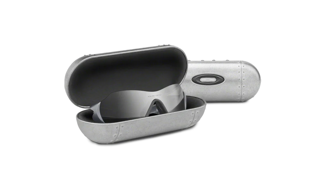 OAKLEY AOO1531AT Accessory case 000001